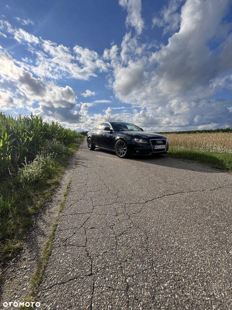 Audi A4 Limousine - 3