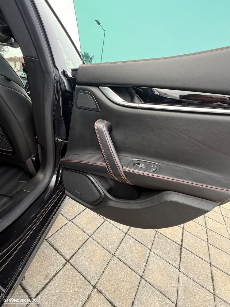 Maserati Ghibli 3.0 V6 - 37