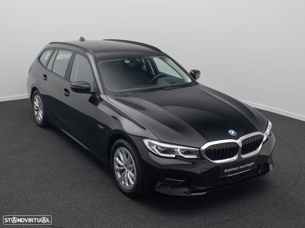 BMW 330 e Auto - 13