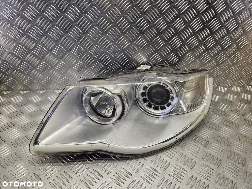 VW TOUAREG 7L LIFT 06-09R LAMPA PRZOD  PRAWA LEWA CENA ZA DWIE - 10
