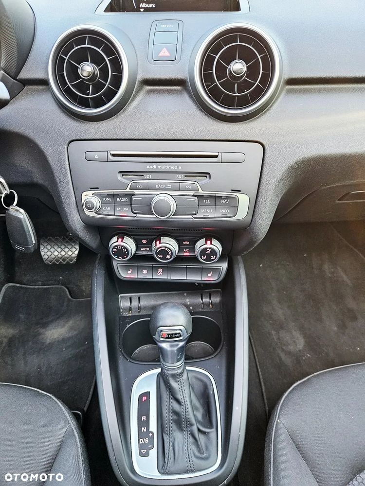 Audi A1 Sportback 1.6 TDI S tronic design - 19