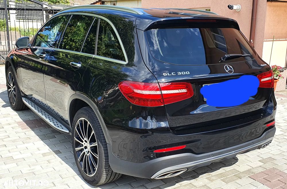 Mercedes-Benz GLC 300 4MATIC 9G-TRONIC AMG Line - 7