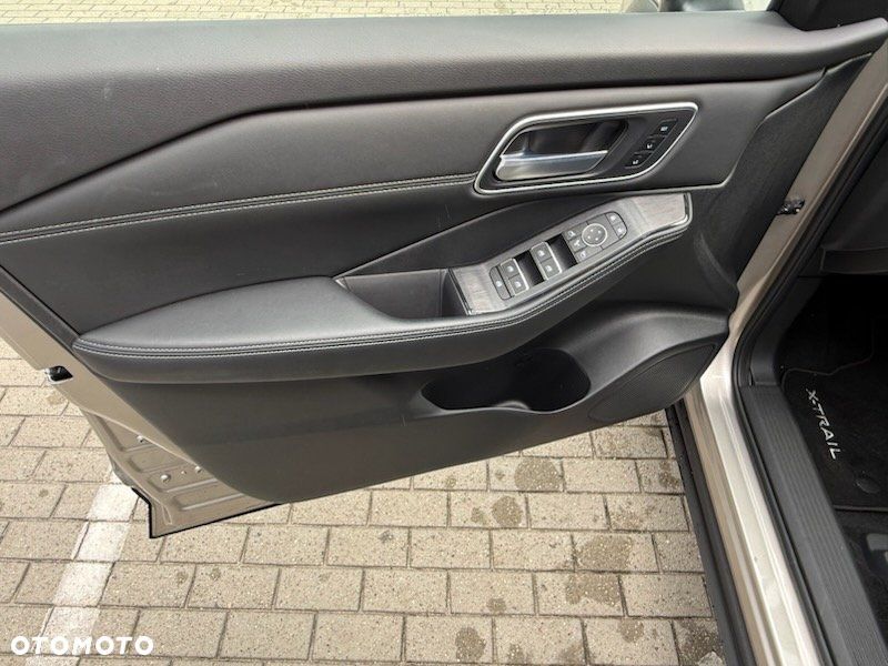 Nissan X-Trail - 10