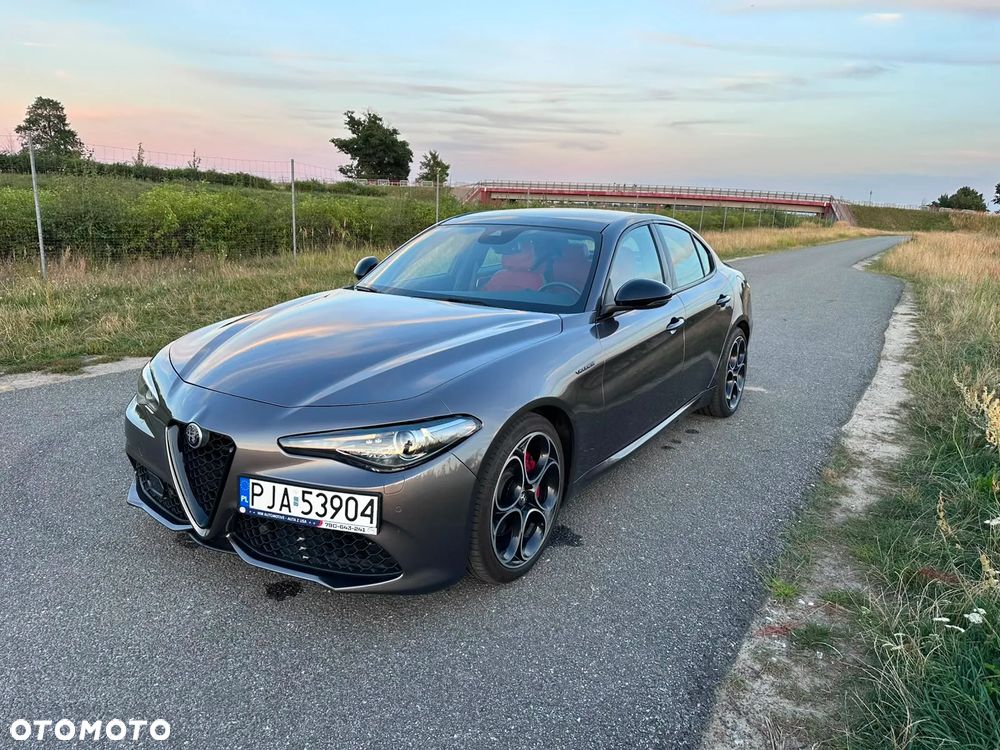 Alfa Romeo Giulia 2.0 Turbo 16V AT8 Veloce - 2