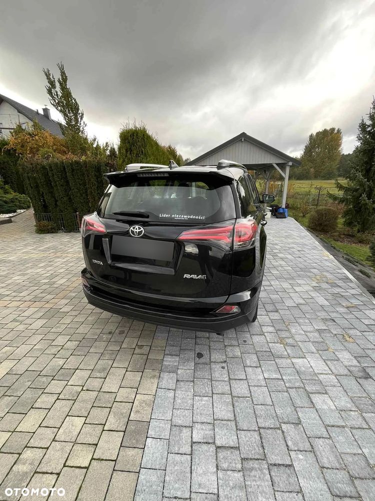 Toyota RAV4 2.0 D-4D Active 4x2 - 23