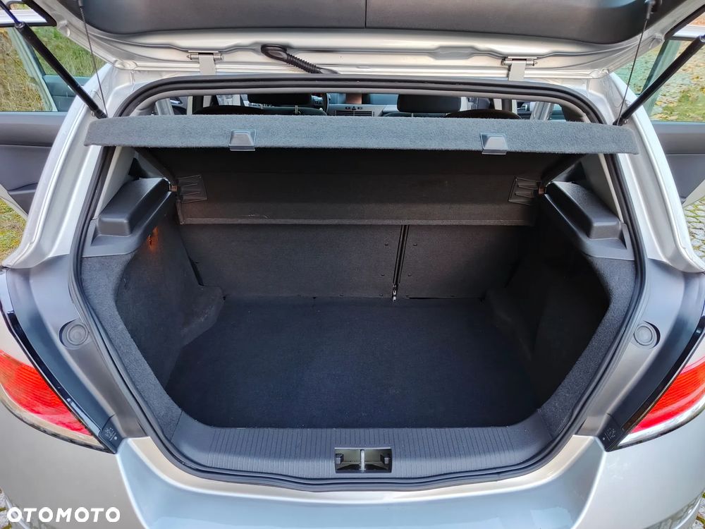 Opel Astra - 16