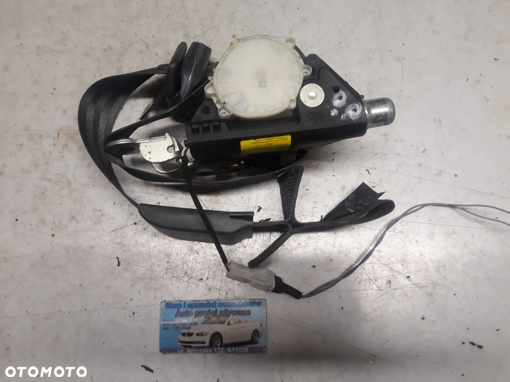 PAS BEZPIECZEŃSTWA PRAWY PRZÓD RENAULT CLIO III 33056052C  3D HB - 1