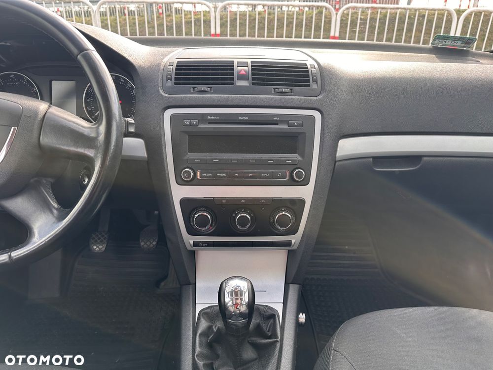 Skoda Octavia 1.4 TSI Ambition - 8