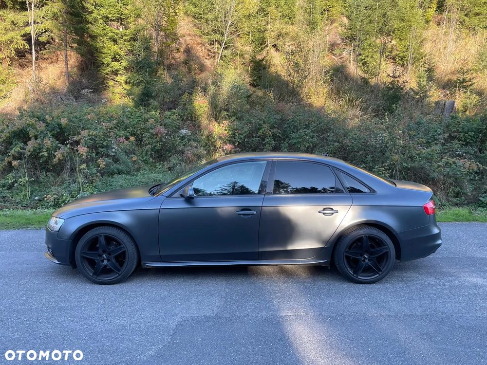 Audi A4 Limousine - 6