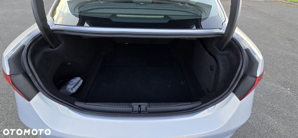 Alfa Romeo Giulia - 10