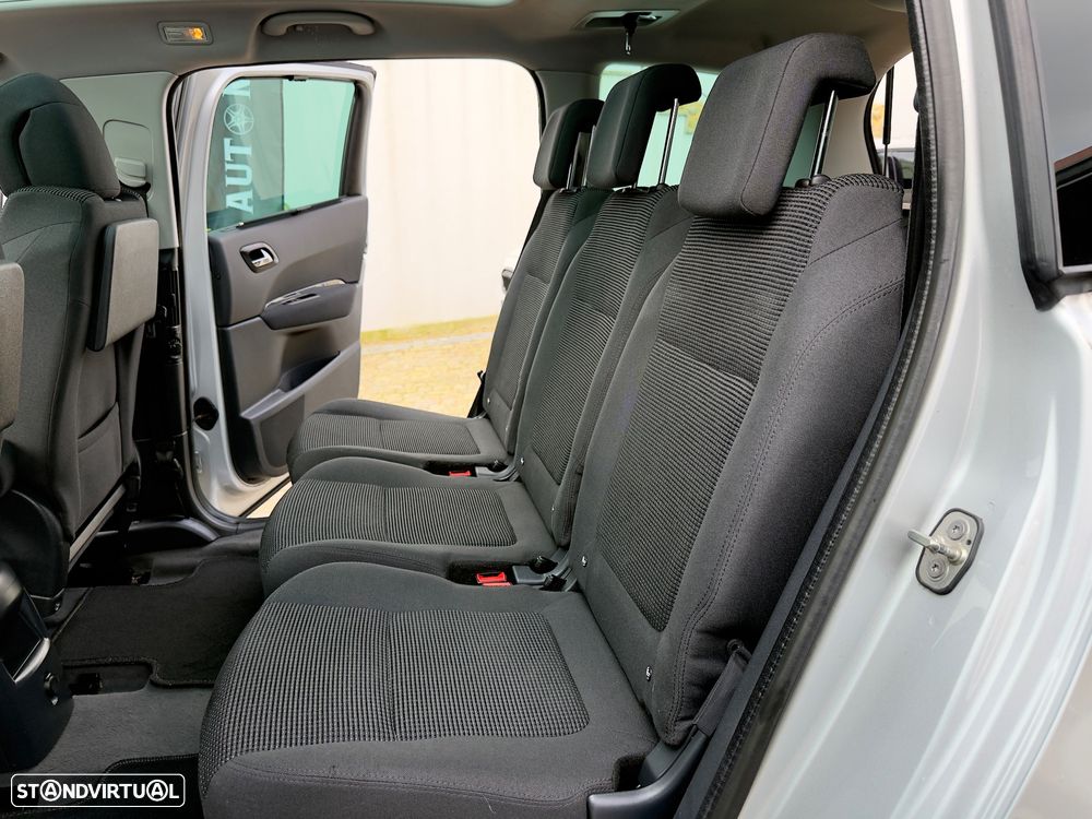 Peugeot 5008 1.6 E-HDi 5L SE Style 2-Tronic - 49