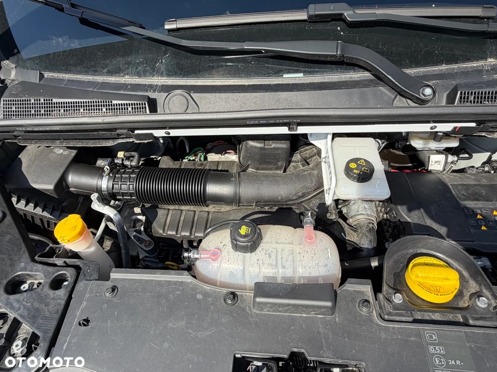 Renault Trafic - 15