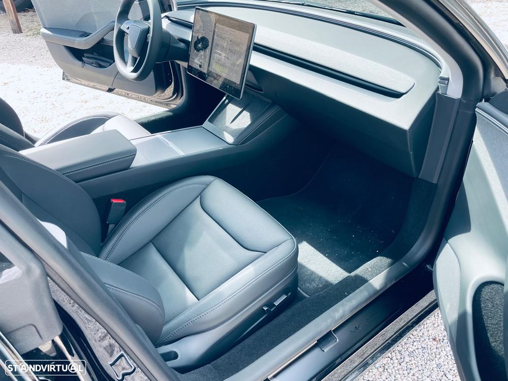 Tesla Model 3 Tração Traseira Premium - 16