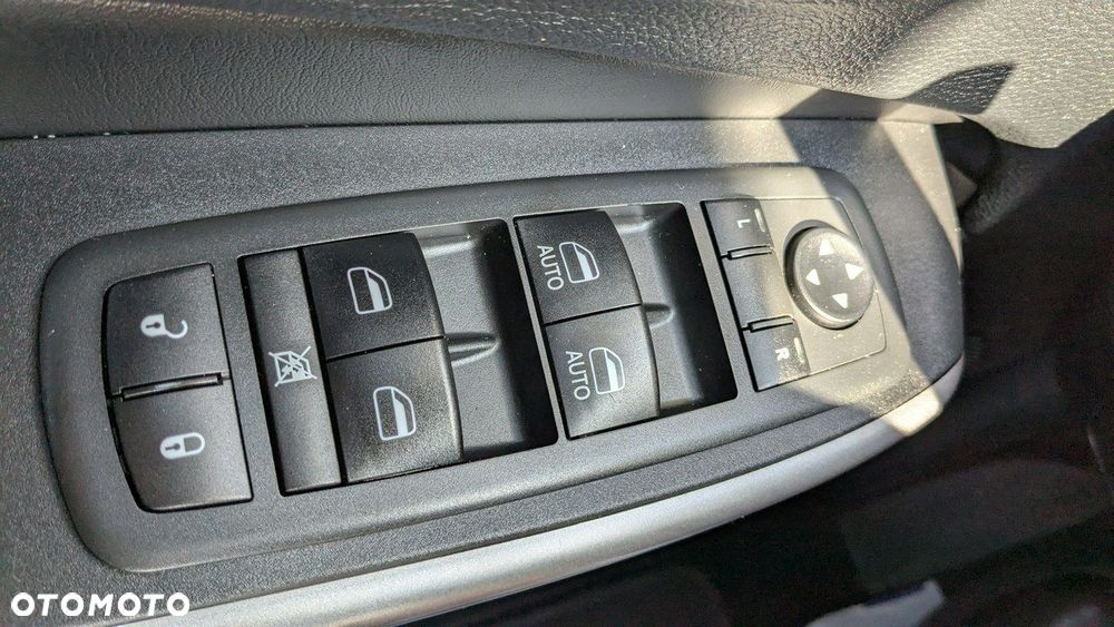 Jeep Cherokee - 40