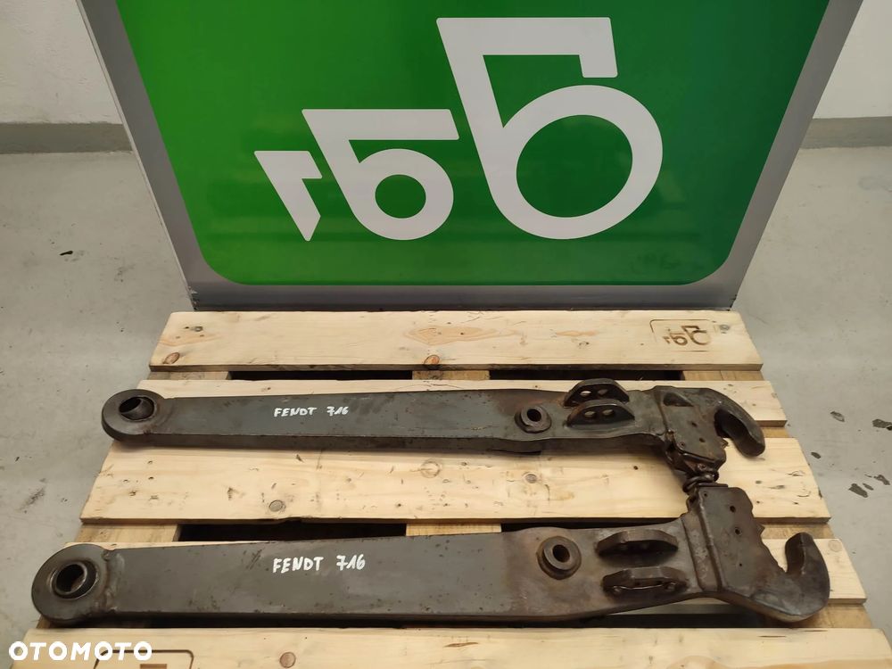 Dolne ramię podnośnika Fendt 716 - 1