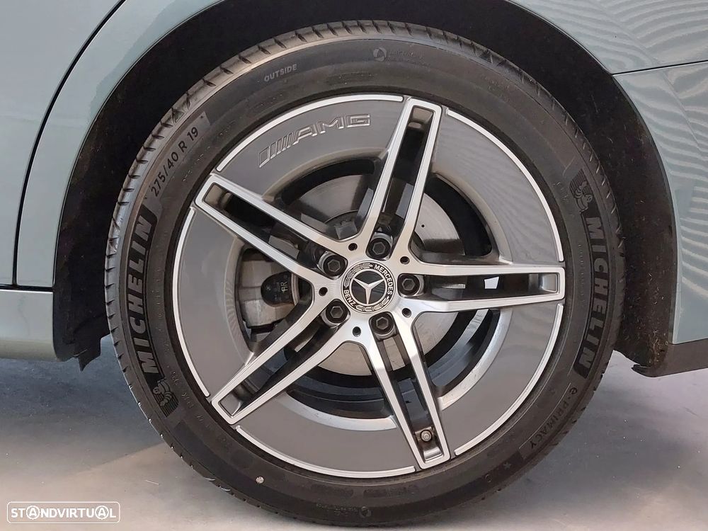 Mercedes-Benz E 220 d AMG Line - 11