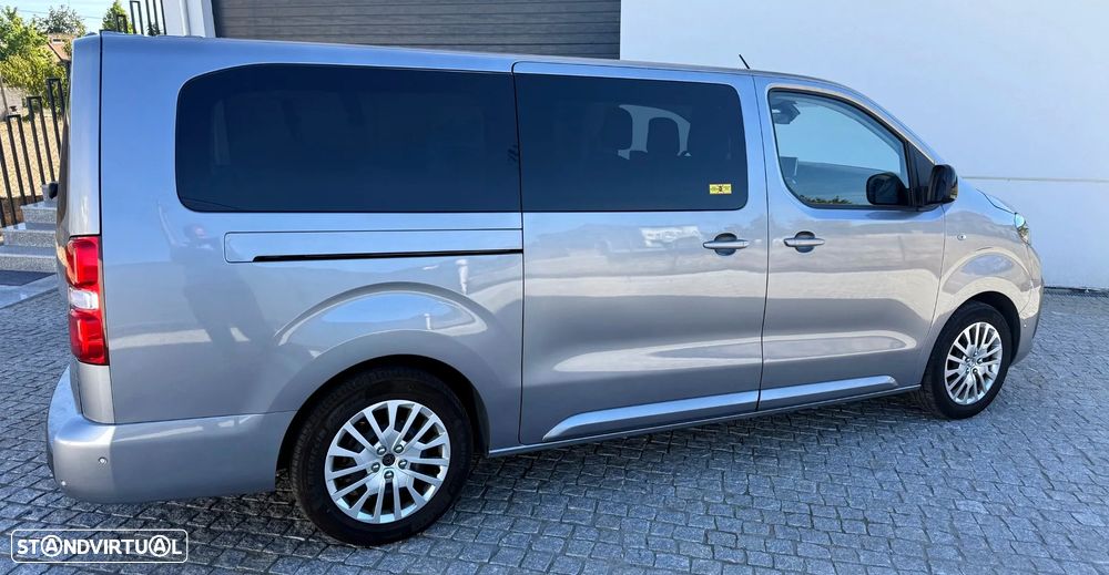 Peugeot Traveller - 8