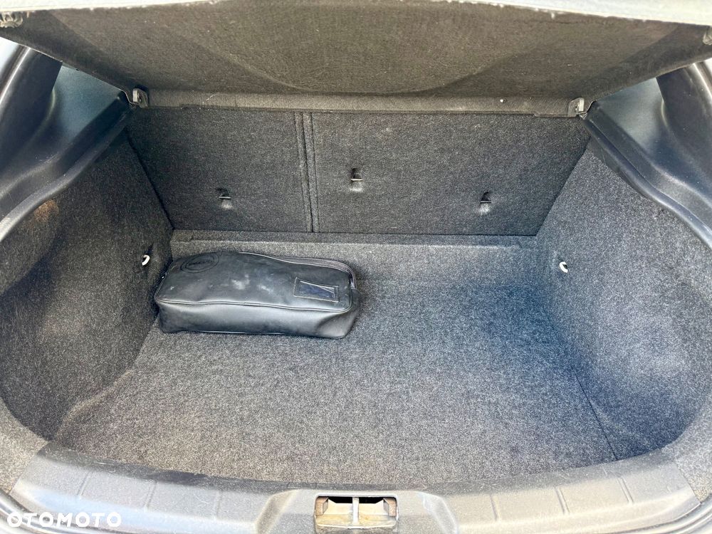 Volvo V40 D2 Drive-E SCR Momentum - 33