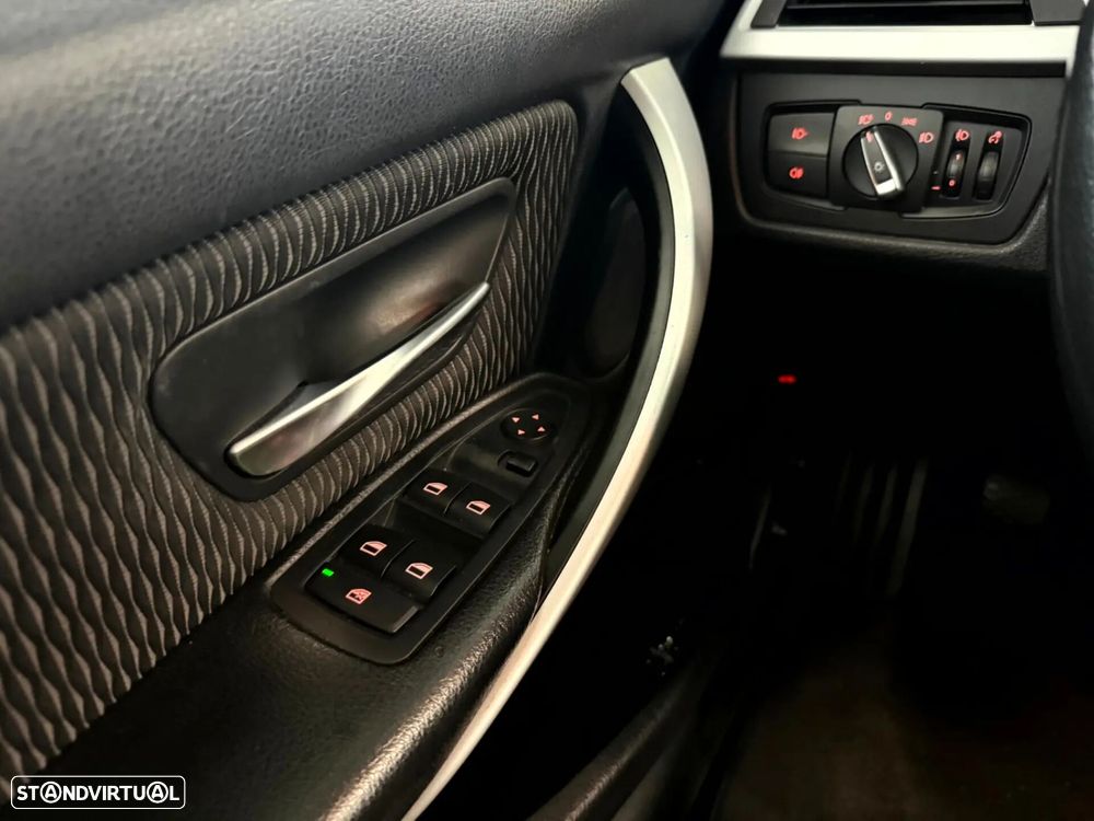 BMW 318 d Navigation - 27