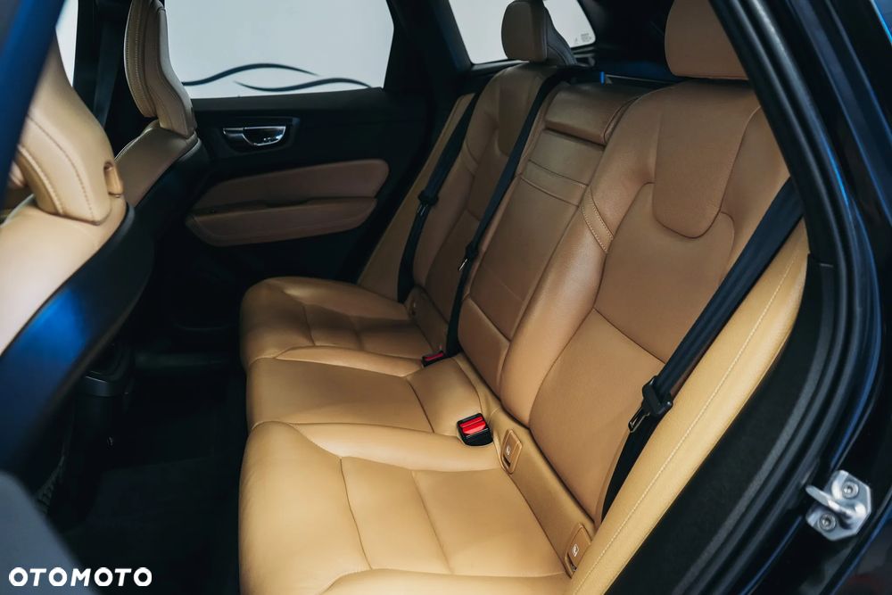 Volvo XC 60 D4 AWD Geartronic Inscription - 17