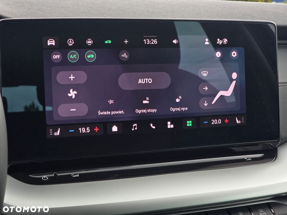 Skoda Octavia 1.5 TSI mHEV Selection DSG - 30