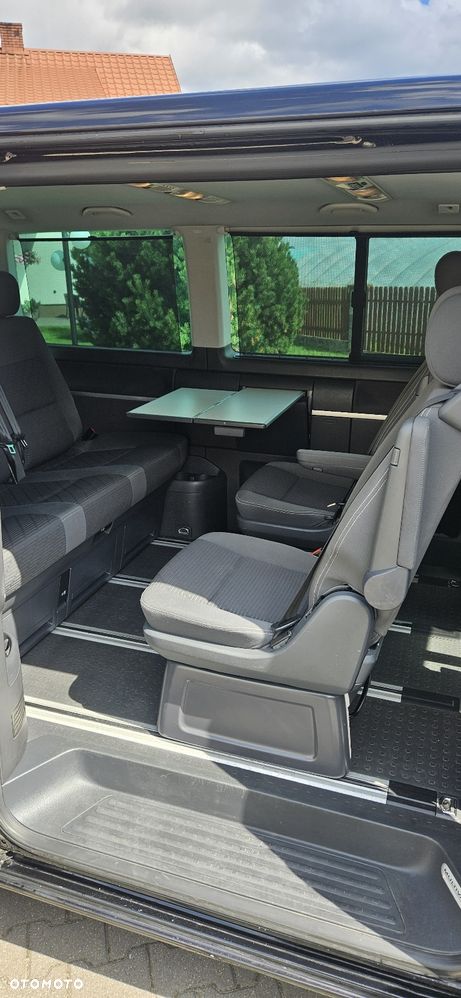 Volkswagen Multivan - 7