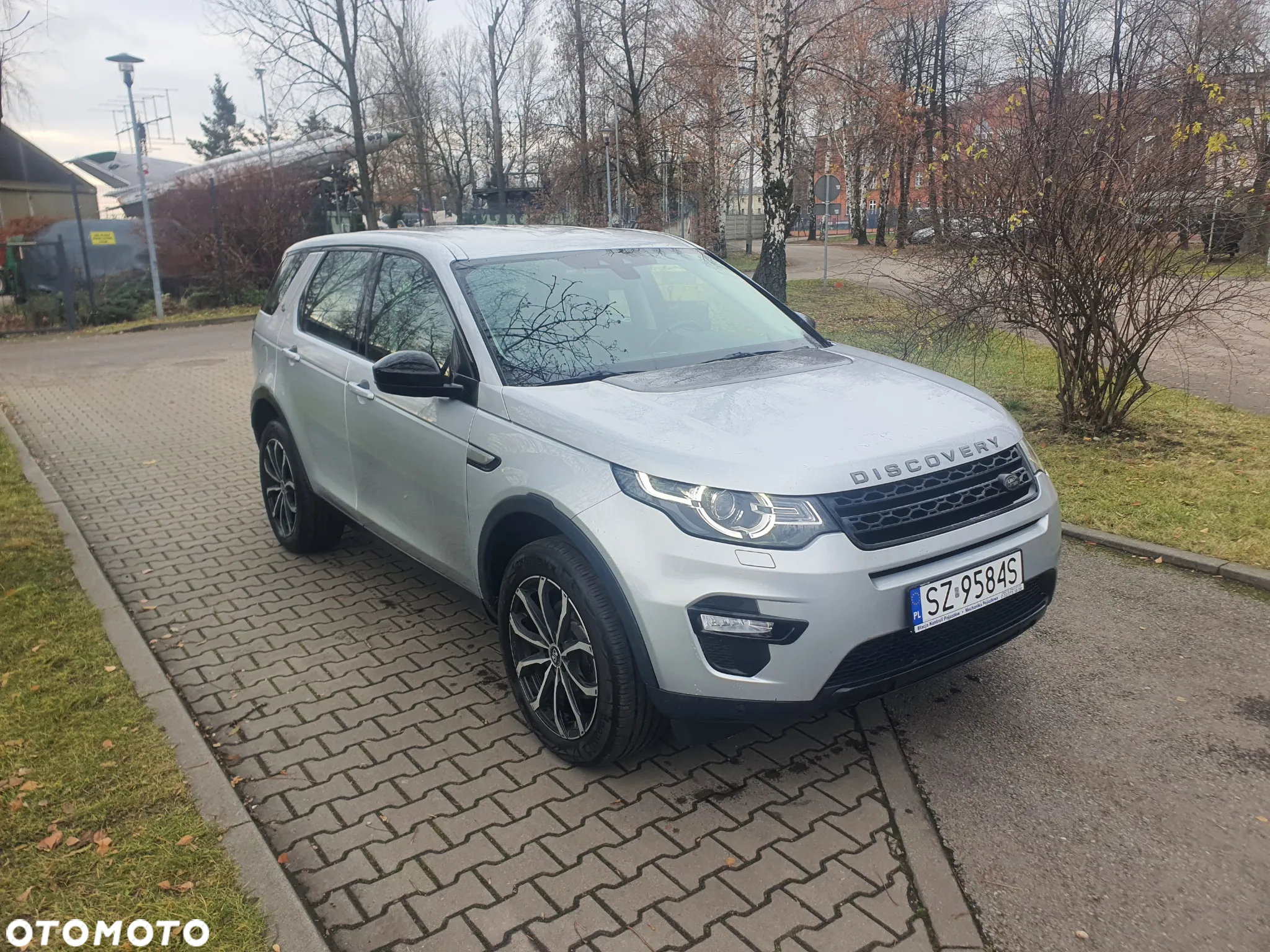 Land Rover Discovery Sport 2.0 TD4 Pure - 3