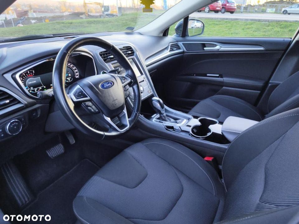 Ford Mondeo - 23