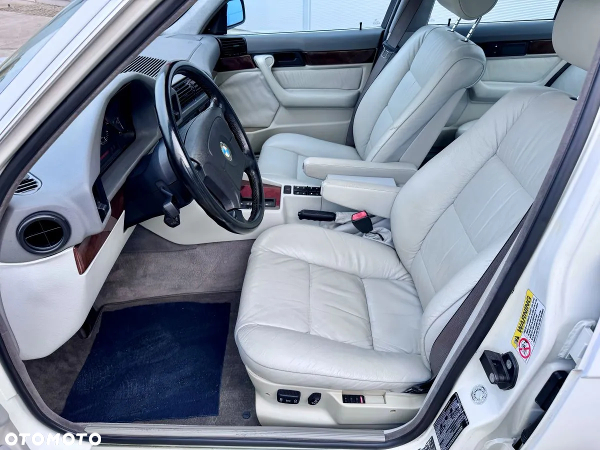BMW Seria 5 540i - 16
