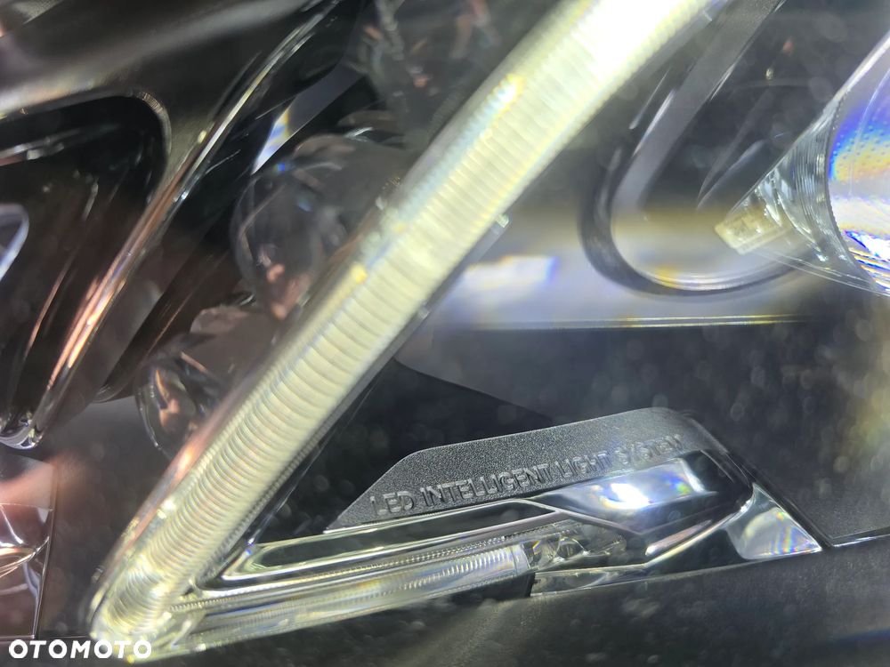 Mercedes-Benz Klasa E 350 BlueTEC 4Matic 7G-TRONIC Elegance - 33