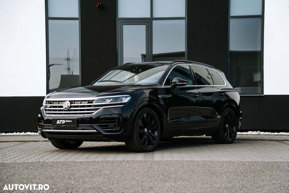 Volkswagen Touareg - 1