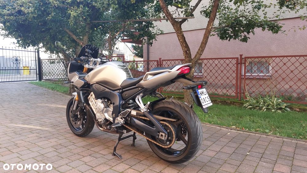Yamaha FZ - 10