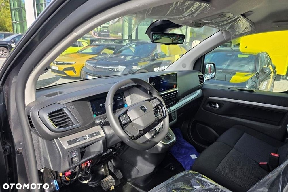 Opel Vivaro XL EAT8 2.2 180KM - 11