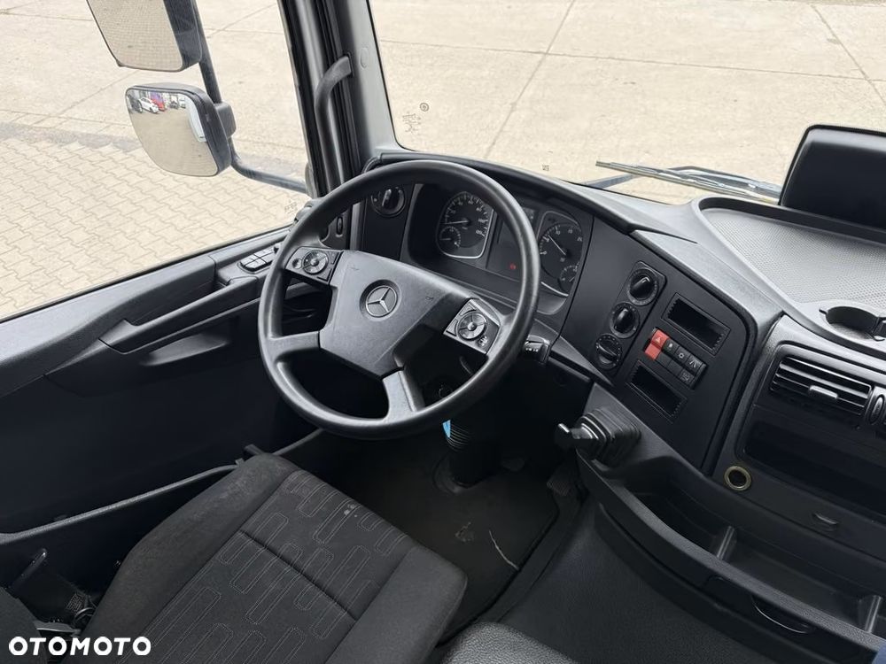 Mercedes-Benz Atego 1221 4x2 – chłodnia | Thermo King T-800R | winda Bär 1500 kg | Euro 6 - 13