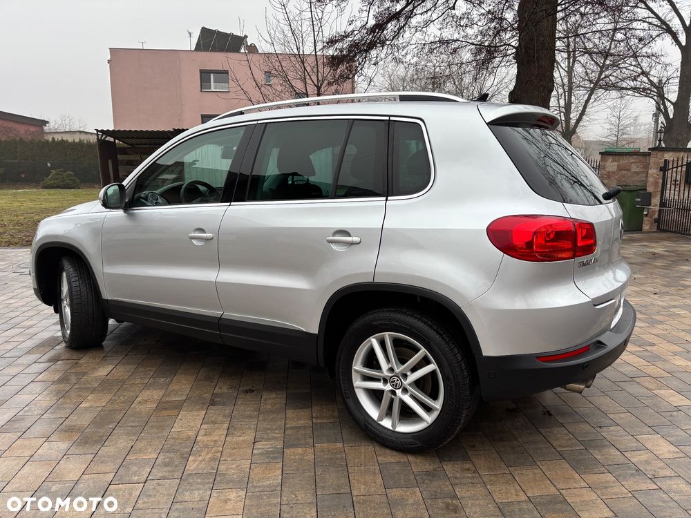 Volkswagen Tiguan 2.0 TDI DPF BlueMotion Technology Trend & Fun - 4
