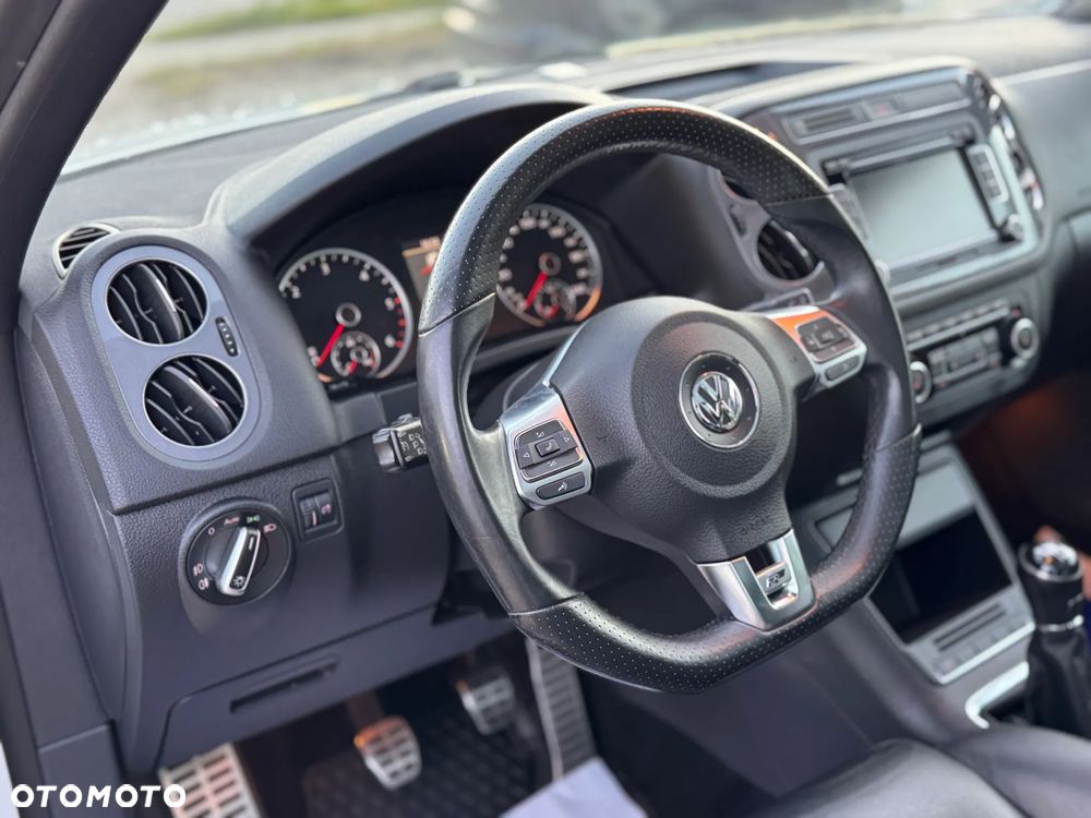 Volkswagen Tiguan 2.0 TDI 4Mot Perfectline R-Style - 17