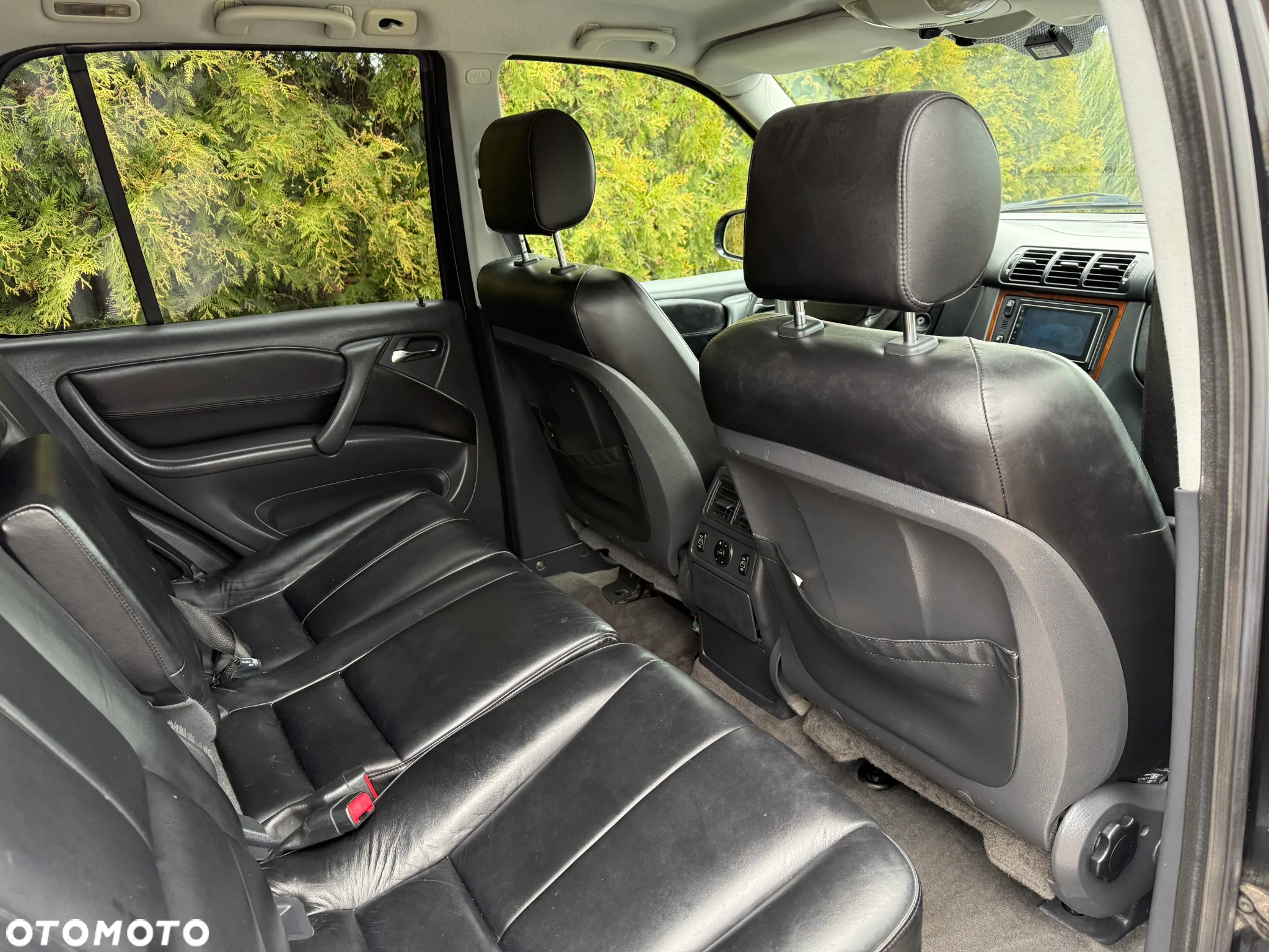 Mercedes-Benz ML - 12