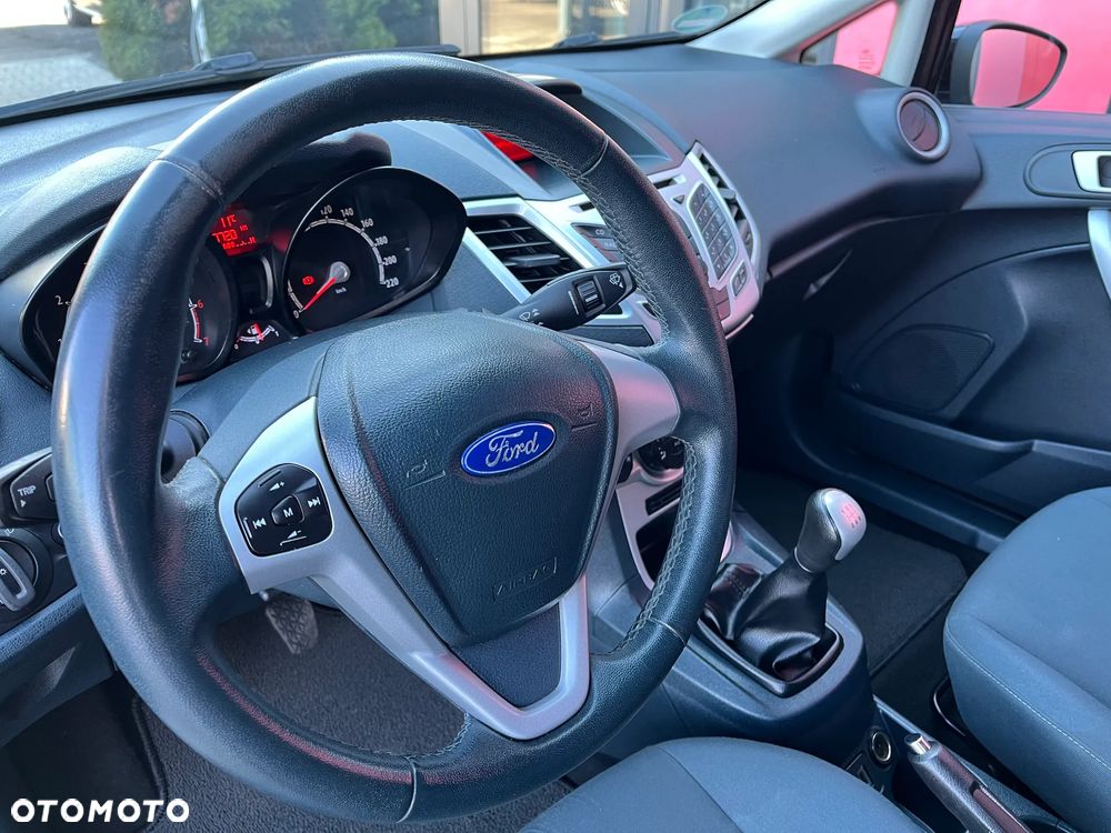 Ford Fiesta 1.25 Titanium - 9