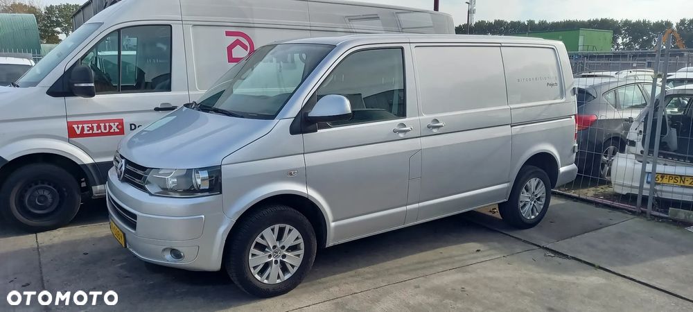 Volkswagen Transporter T5 - 1