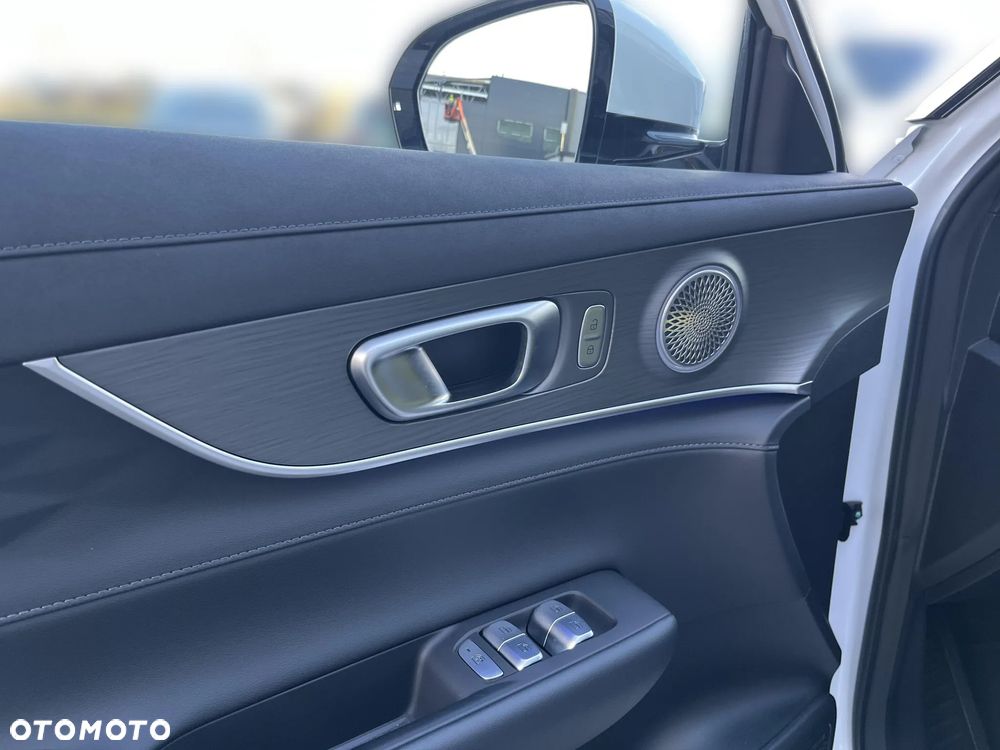 Chery Tiggo 8 1.5 T-GDI Super Hybrid Prestige DCT - 21