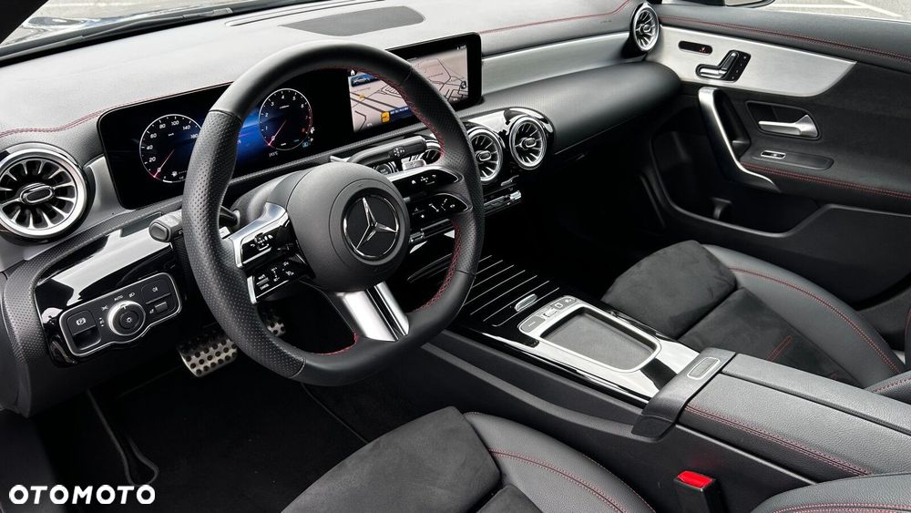 Mercedes-Benz CLA 200 mHEV AMG Line 7G-DCT - 11