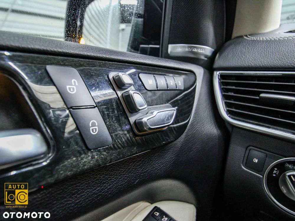 Mercedes-Benz GLE 350 d 4Matic 9G-TRONIC AMG Line - 33