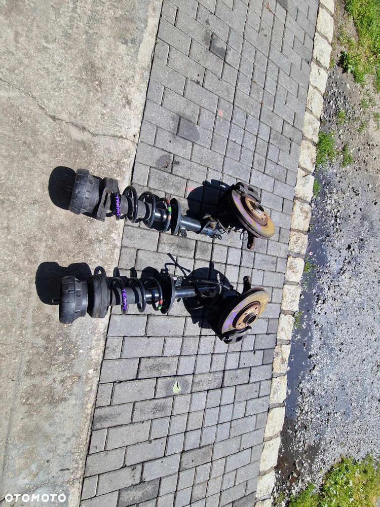 AMORTYZATOR ZWROTNICA ZAWIESZENIE RENAULT TRAFIC III IV 2.0 DCI