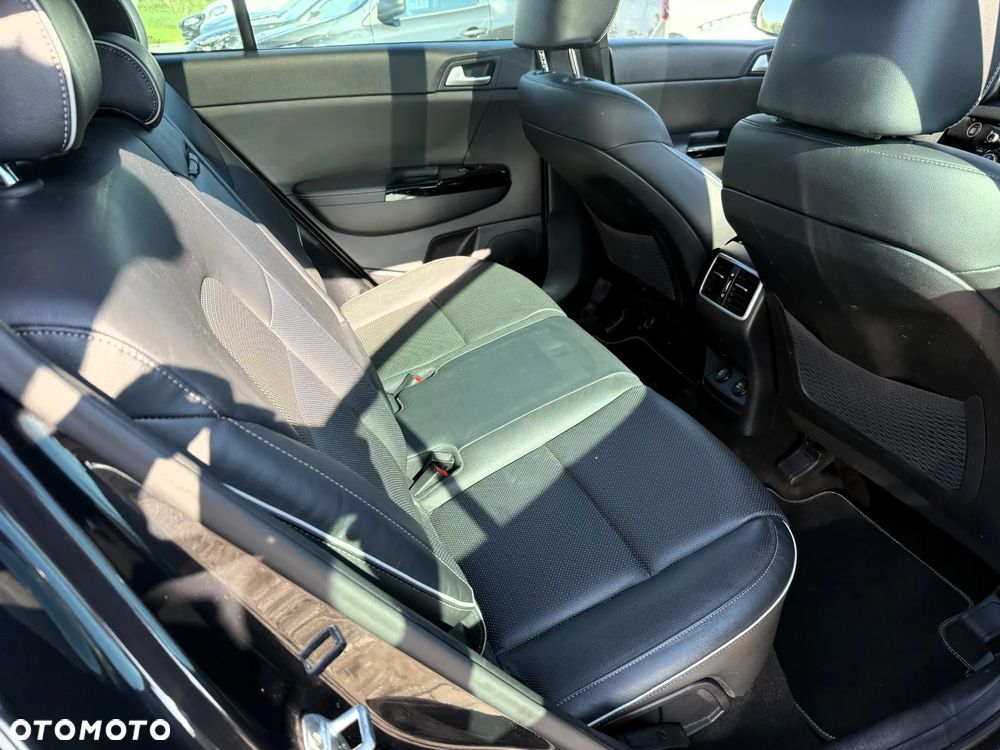Kia Sportage 1.6 T-GDI AWD GT Line - 12