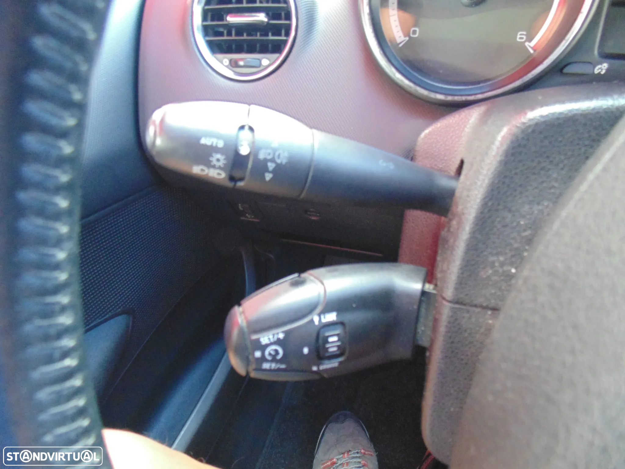 Peugeot 308 1.6 HDi Executive - 21