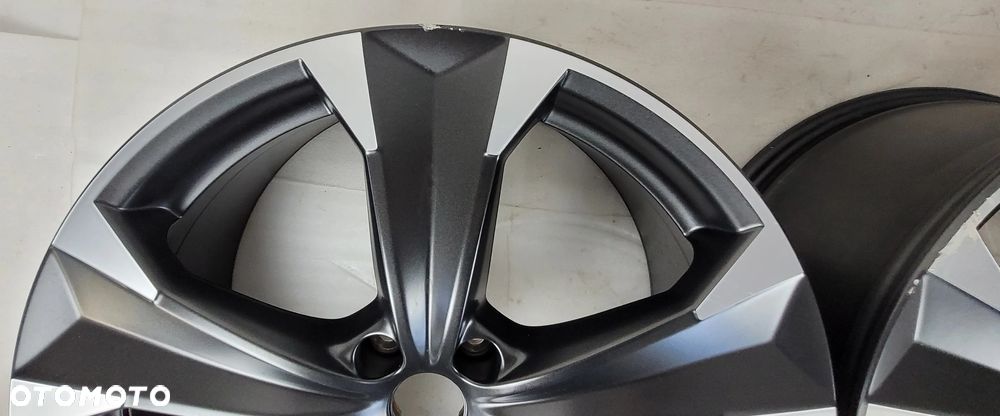 FELGI 8X19 ET45 5X112 SEAT CUPRA ATECA 575601025T - 3