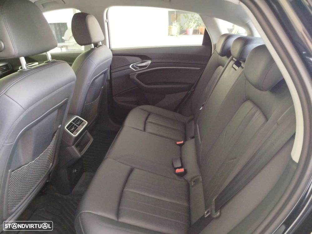 Audi e-tron 50 quattro Advanced - 11