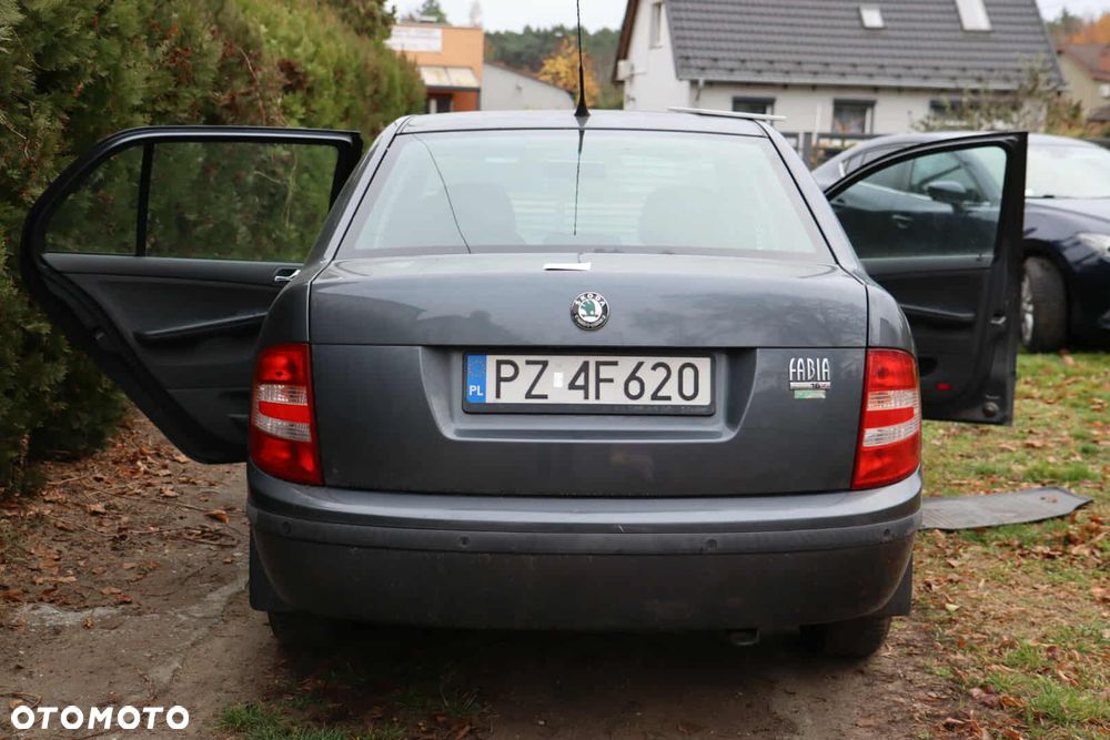 Skoda Fabia 1.4 16V Ambiente - 3