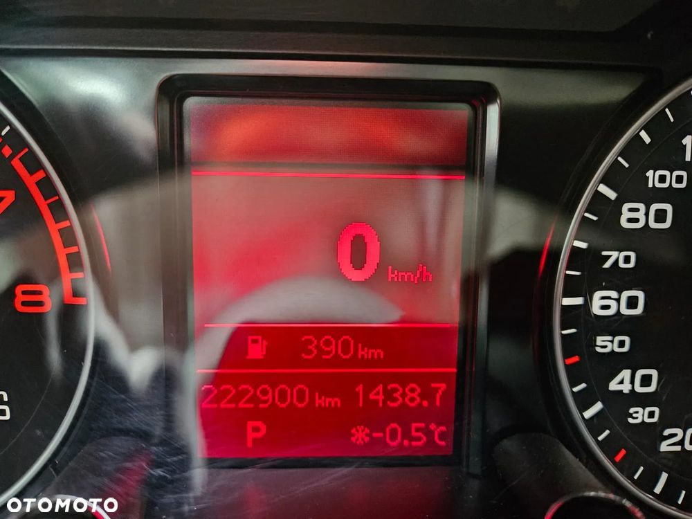 Audi Q5 3.2 FSI Quattro S tronic - 11