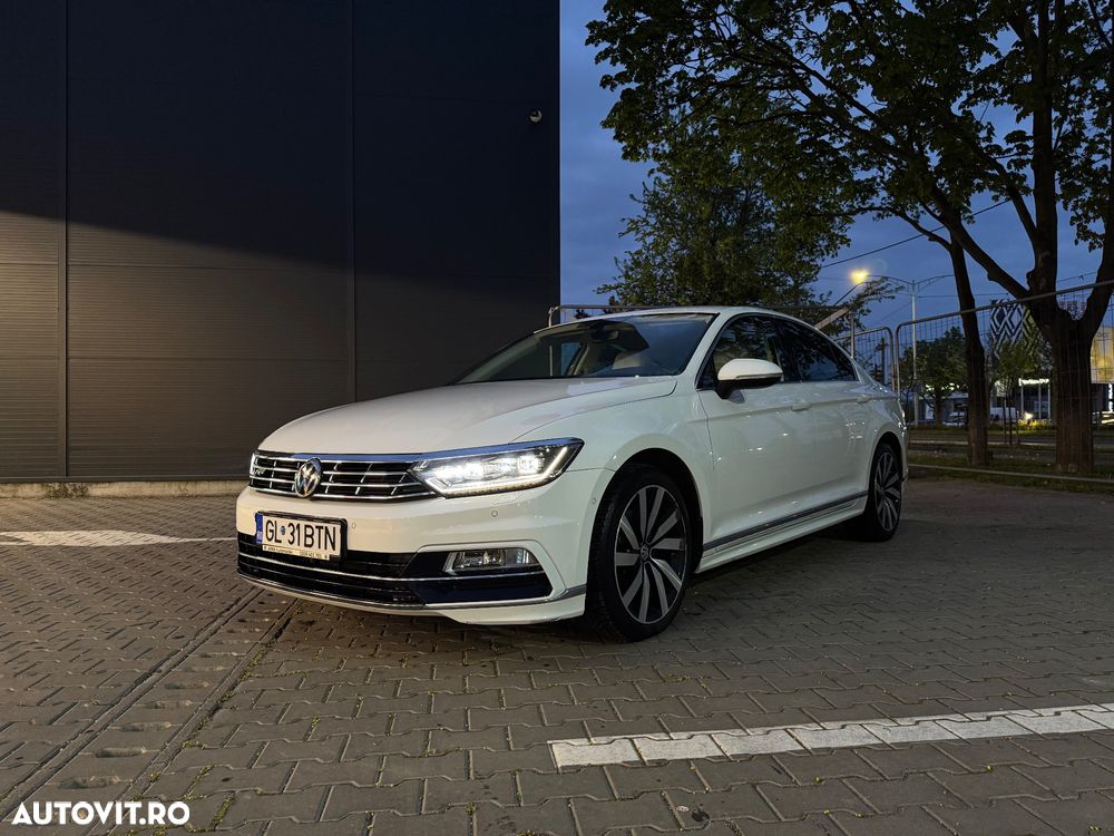 Volkswagen Passat - 1